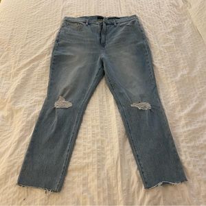 Banana Republic distressed jeans. Light wash. Size 34.